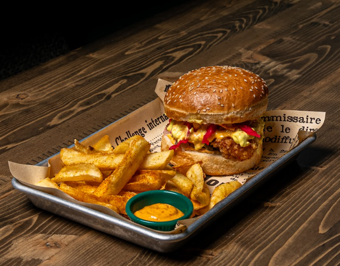 CRISPY CHICKEN REMOULADE BURGER